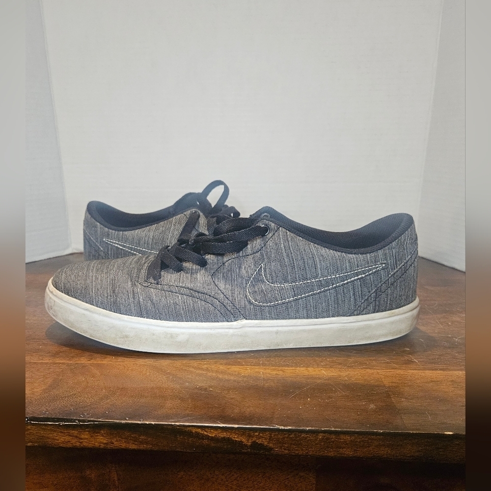 Size 12 - Nike SB Check Solarsoft Canvas Black White